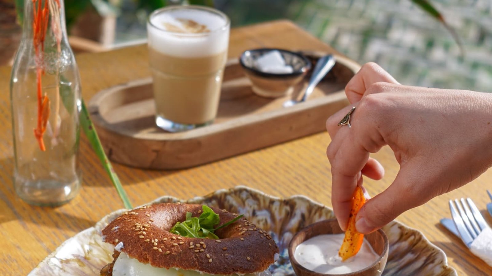 Eggplant Bagel: Essaouira's Warm Vegetarian Lunch