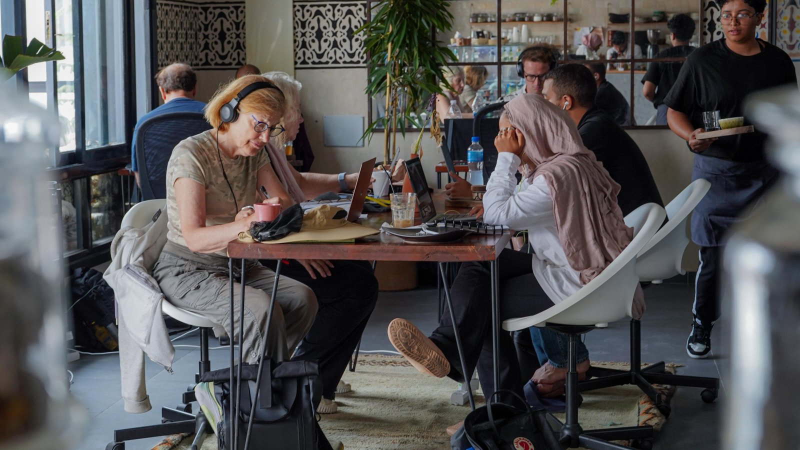 How to Meet Other Digital Nomads in Essaouira