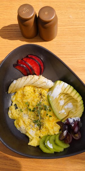 Egg & Fruit: The Balanced Breakfast Built for a Slow Essaouira Morning